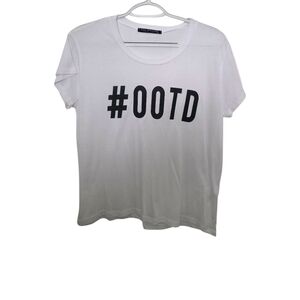 #OOTD Oufit Of The Day White Tee With Black Letters